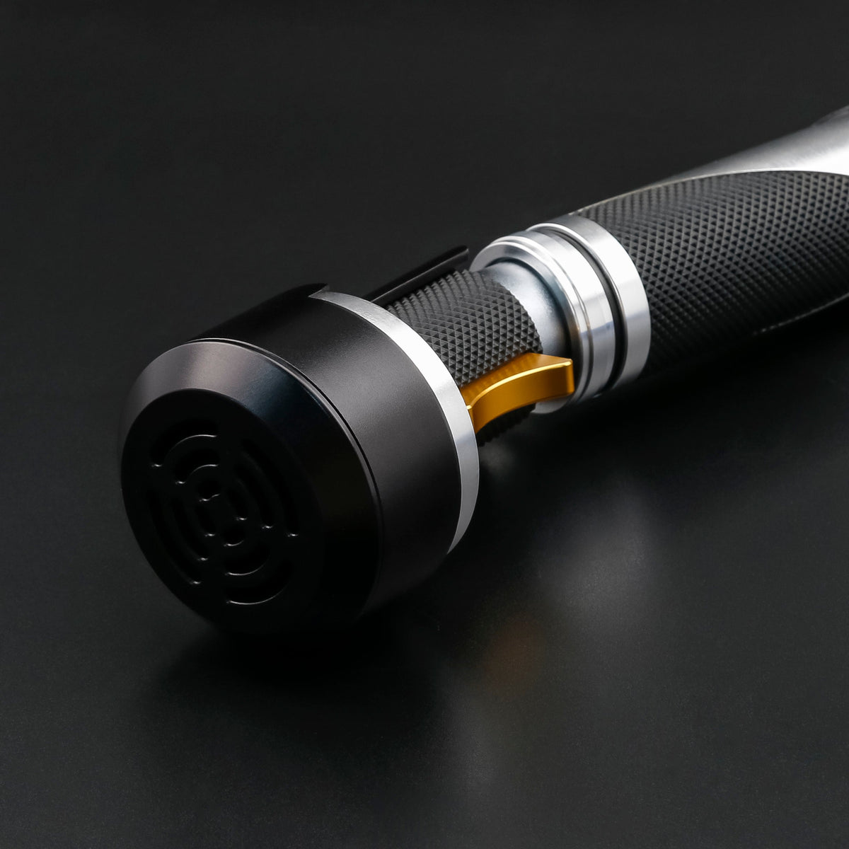 Jedi Dooku lightsaber supplier image 12